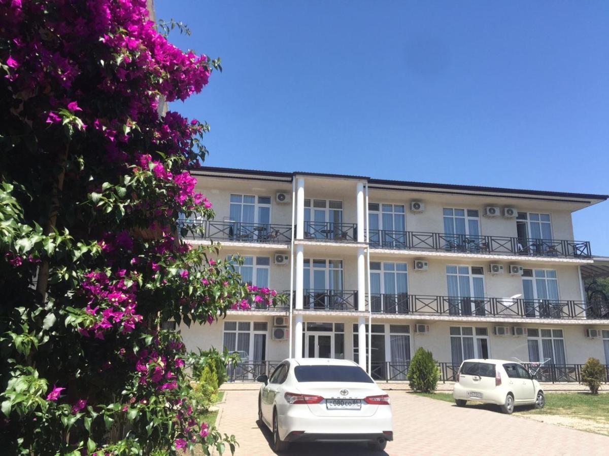 Бугенвиллея Lidzava Exterior photo